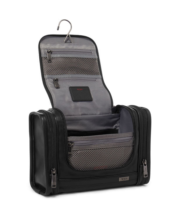 TUMI Alpha 3 Hanging Travel Kit