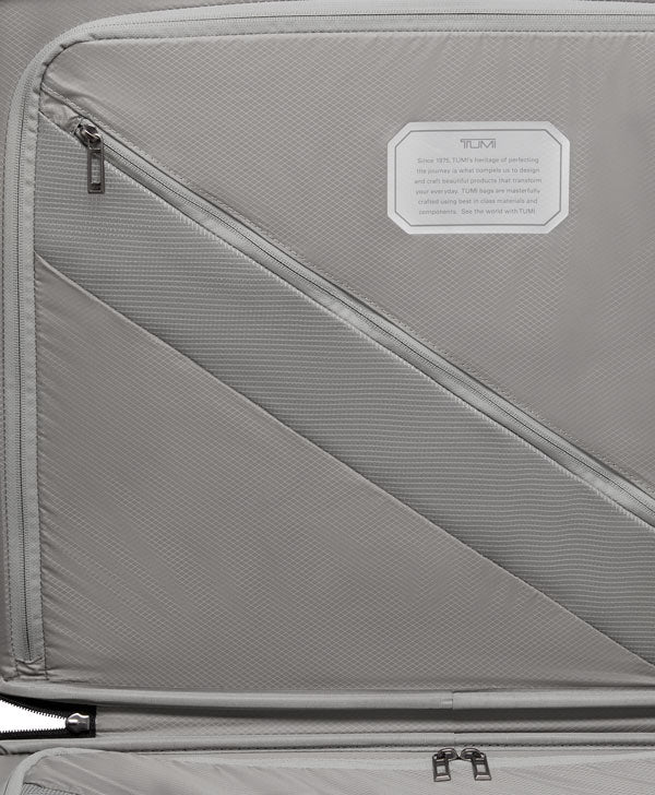 Tumi 19 Degree Lite Short Trip