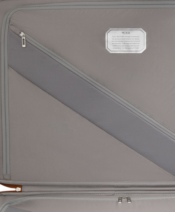 Tumi 19 Degree Lite Extended Trip