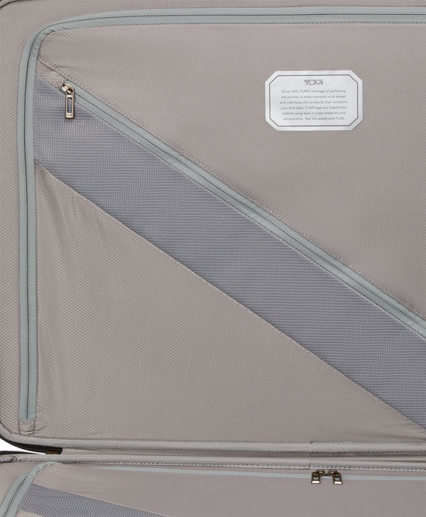 Tumi 19 Degree Lite Extended Trip