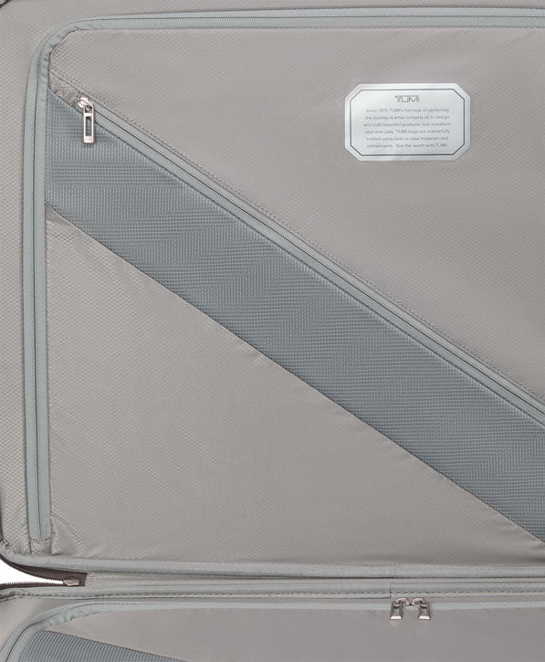Tumi 19 Degree Lite Extended Trip