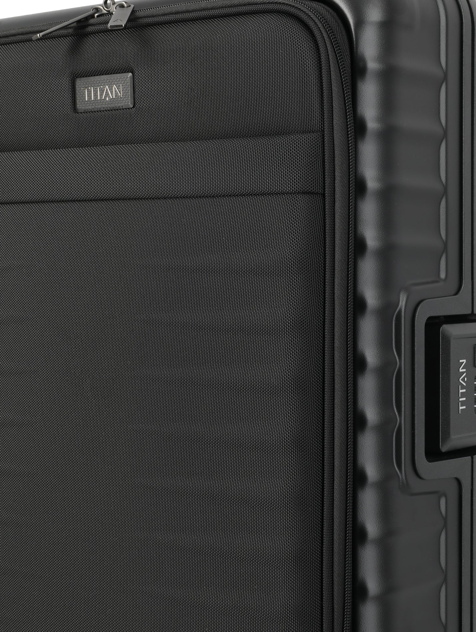 TITAN OVERSEAS S front pocket