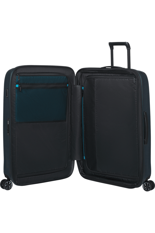 Samsonite Nexis Expandable 4-Wheel Suitcase 82cm