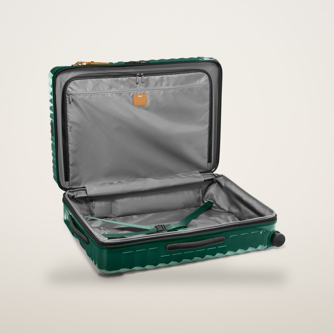 Tumi 19 Degree Polycarbonate Extended Trip