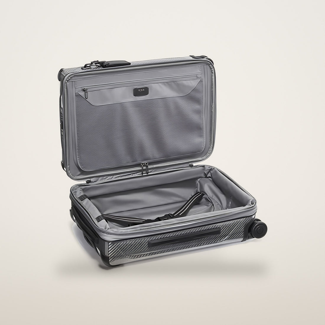 Tegra Lite International Expandable 4 Wheeled Carry-On