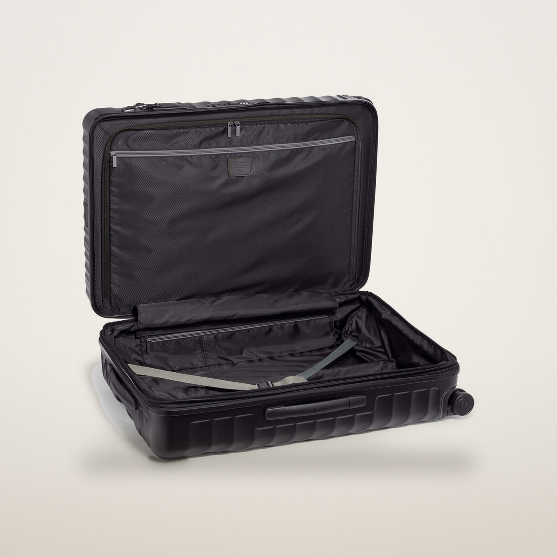 Tumi 19 Degree Polycarbonate Extended Trip