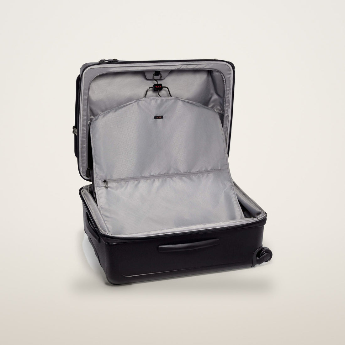 Tumi Alpha 3 Hybrid Short Trip Expandable Checked Luggage 66 cm