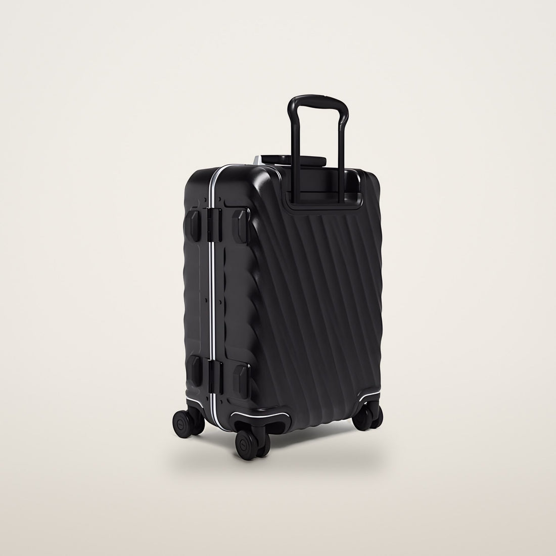 Tumi 19 Degree Frame International Carry-On (55cm)
