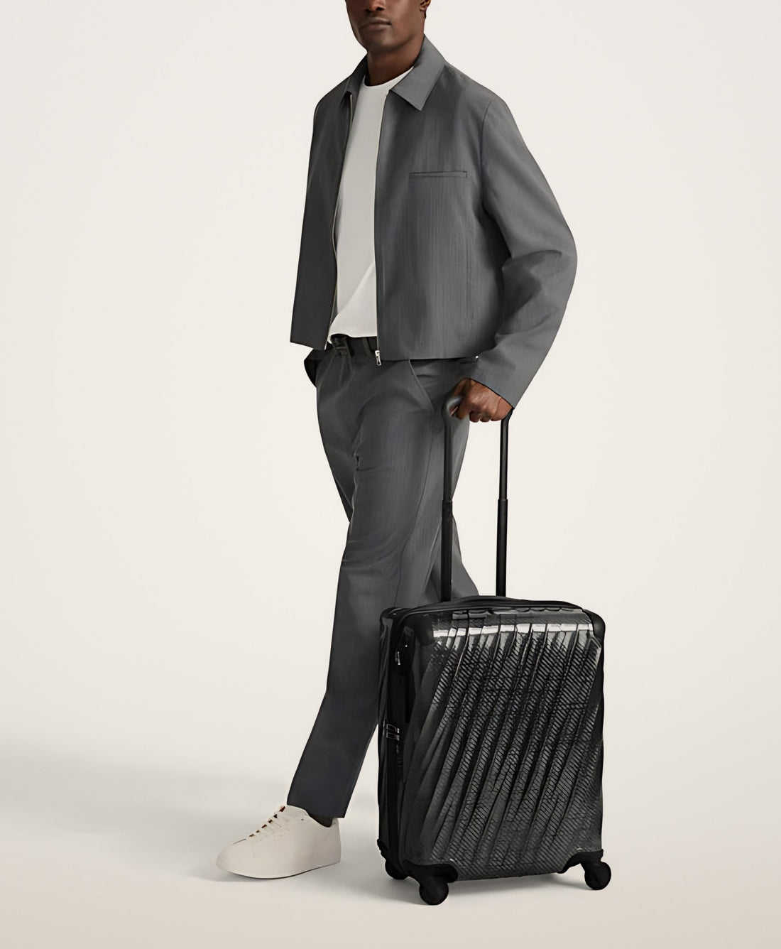 Tumi 19 Degree Lite Continental Carry-On