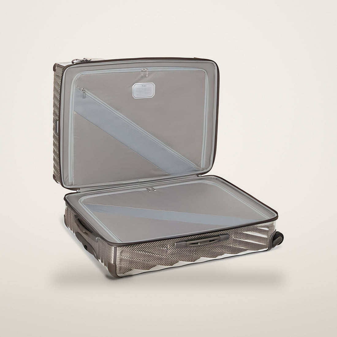 Tumi 19 Degree Lite Extended Trip