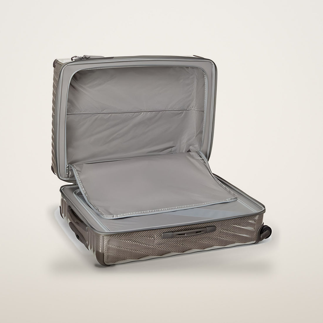 Tumi 19 Degree Lite Extended Trip