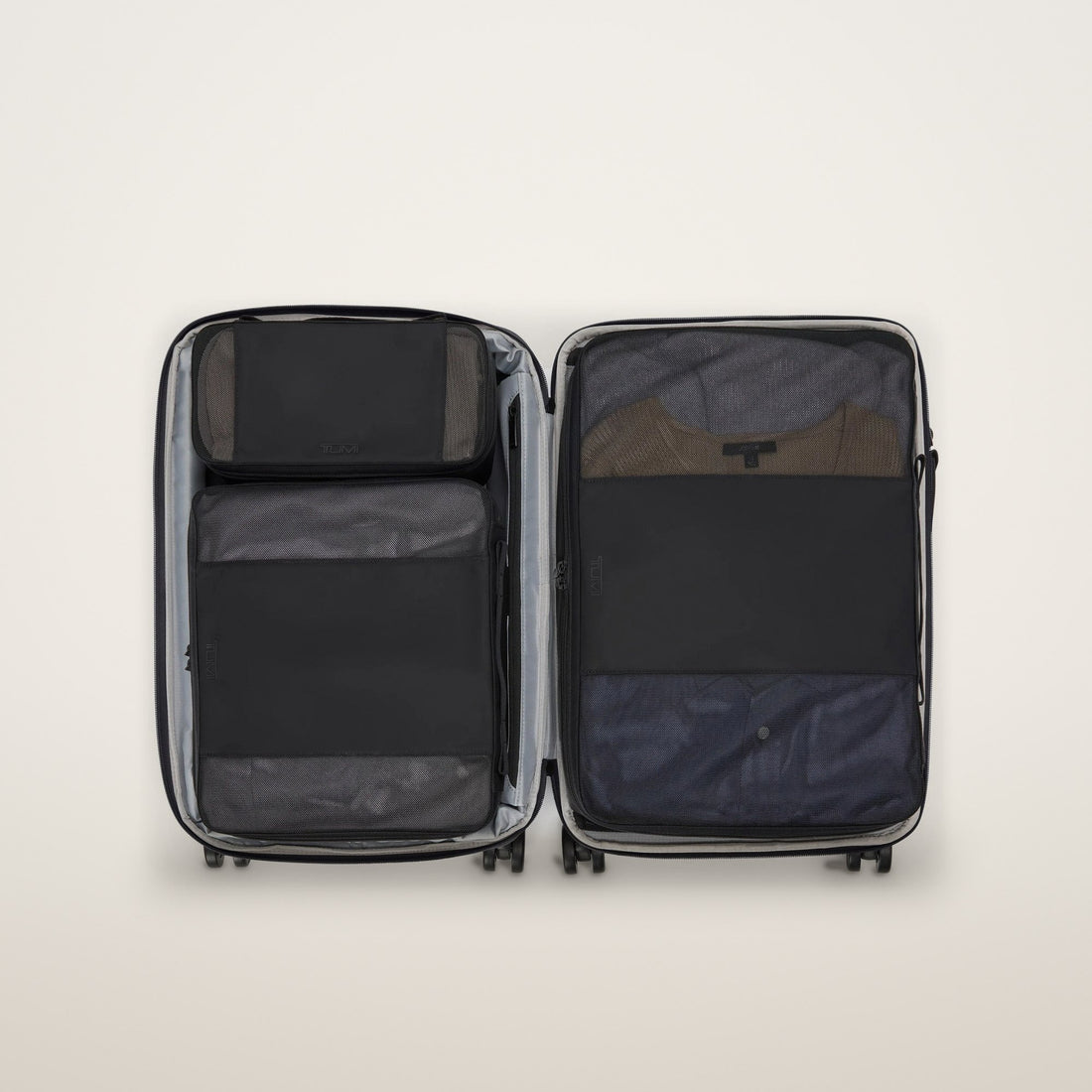 Tumi Alpha Dual Access Expandable Carry-On 55 cm