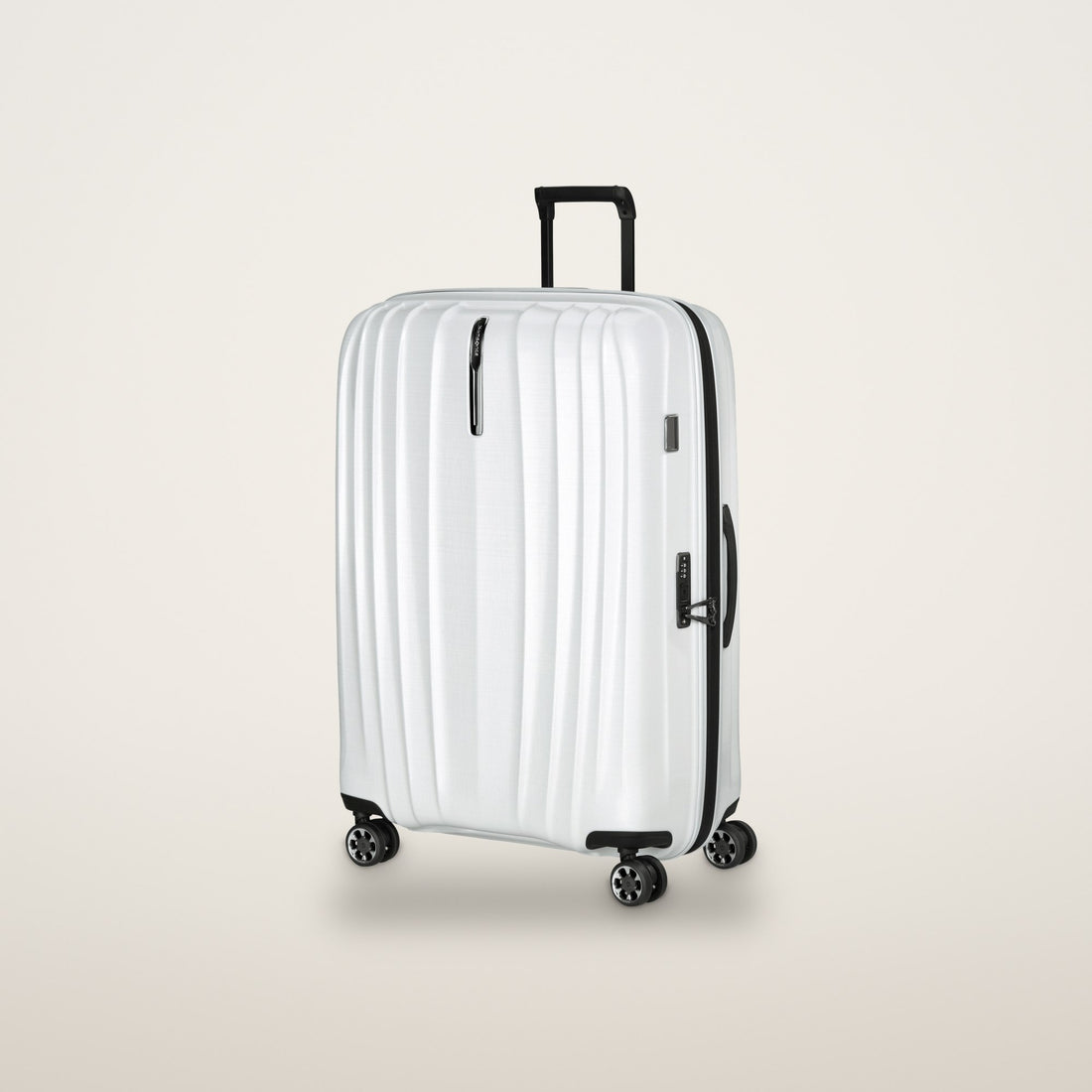 Samsonite Nexis Ekspanderbar kuffert med 4 hjul 82cm