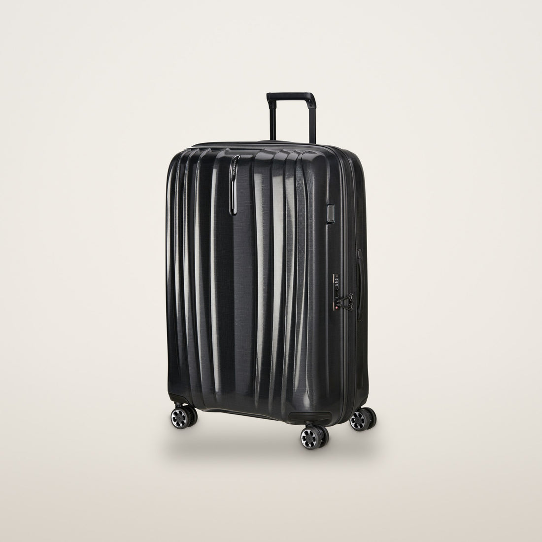 Samsonite Nexis Ekspanderbar kuffert med 4 hjul 82cm