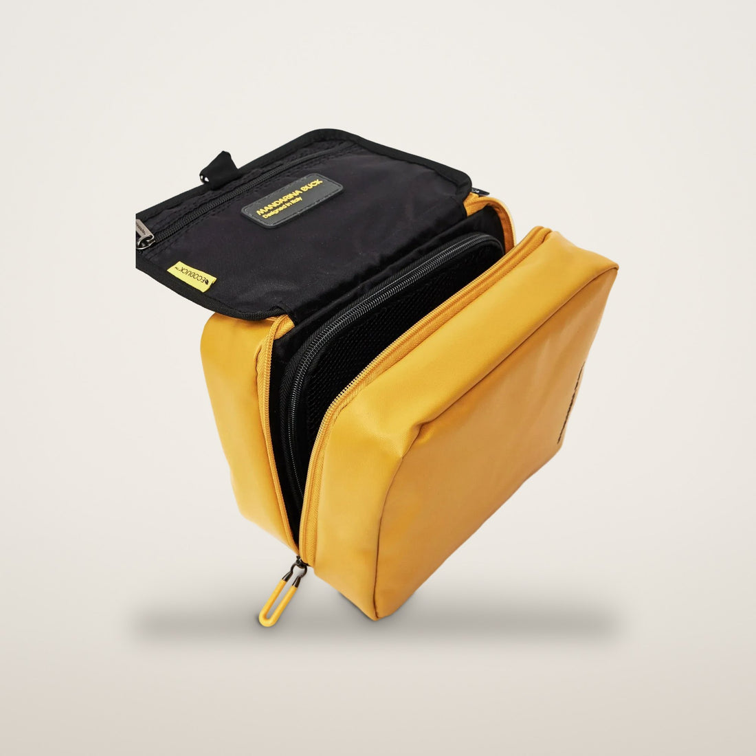 Mandarina Duck Coated Toilet Kit Medium