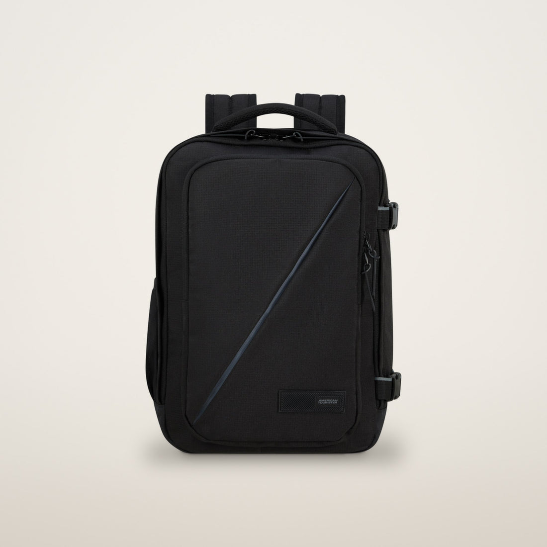American Tourister Take2Cabin Casual Backpack S rygsæk i sort med mål på 40 x 25 x 20 cm