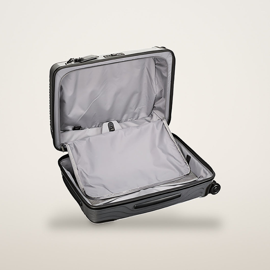 Tumi Latitude Short Trip Mellem Kuffert
