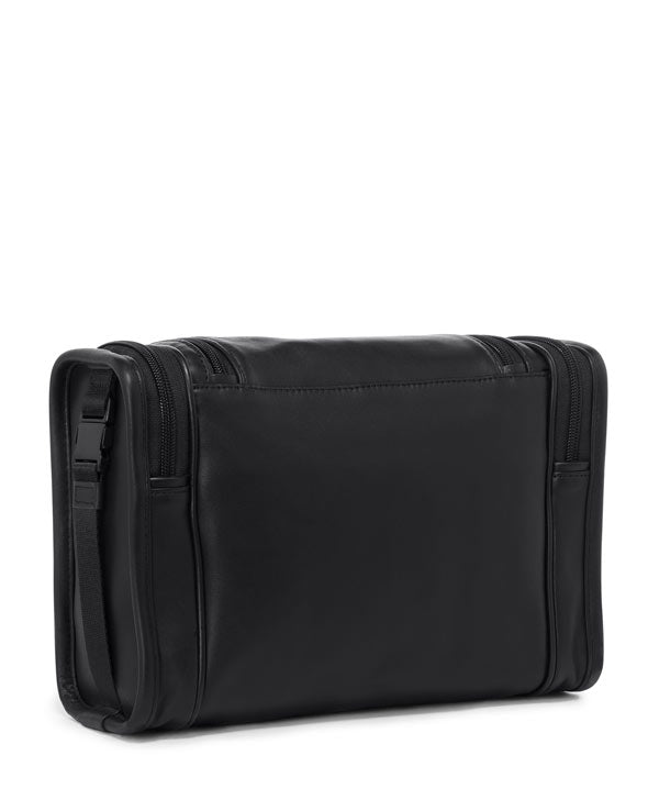 TUMI Alpha 3 Hanging Travel Kit