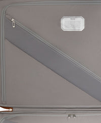 Tumi 19 Degree Lite Extended Trip