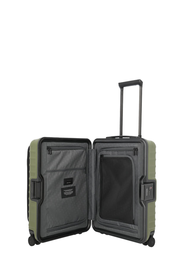 TITAN OVERSEAS S front pocket