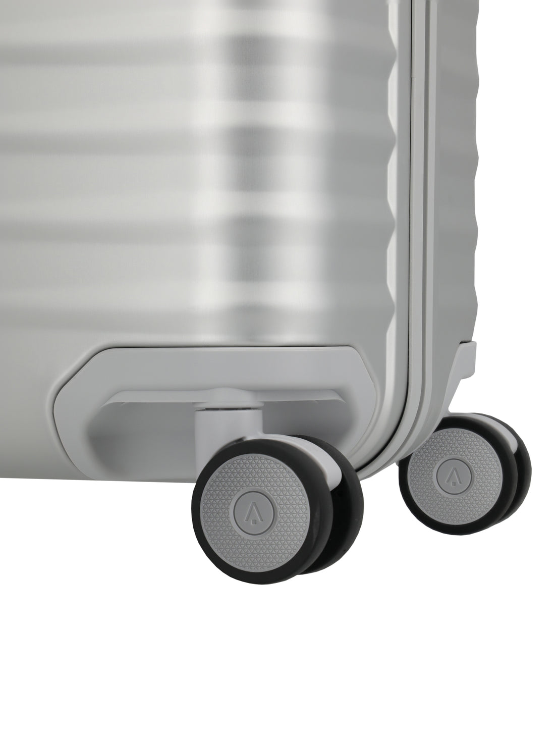 TITAN ETERNITY S23 Carry-on Suitcase