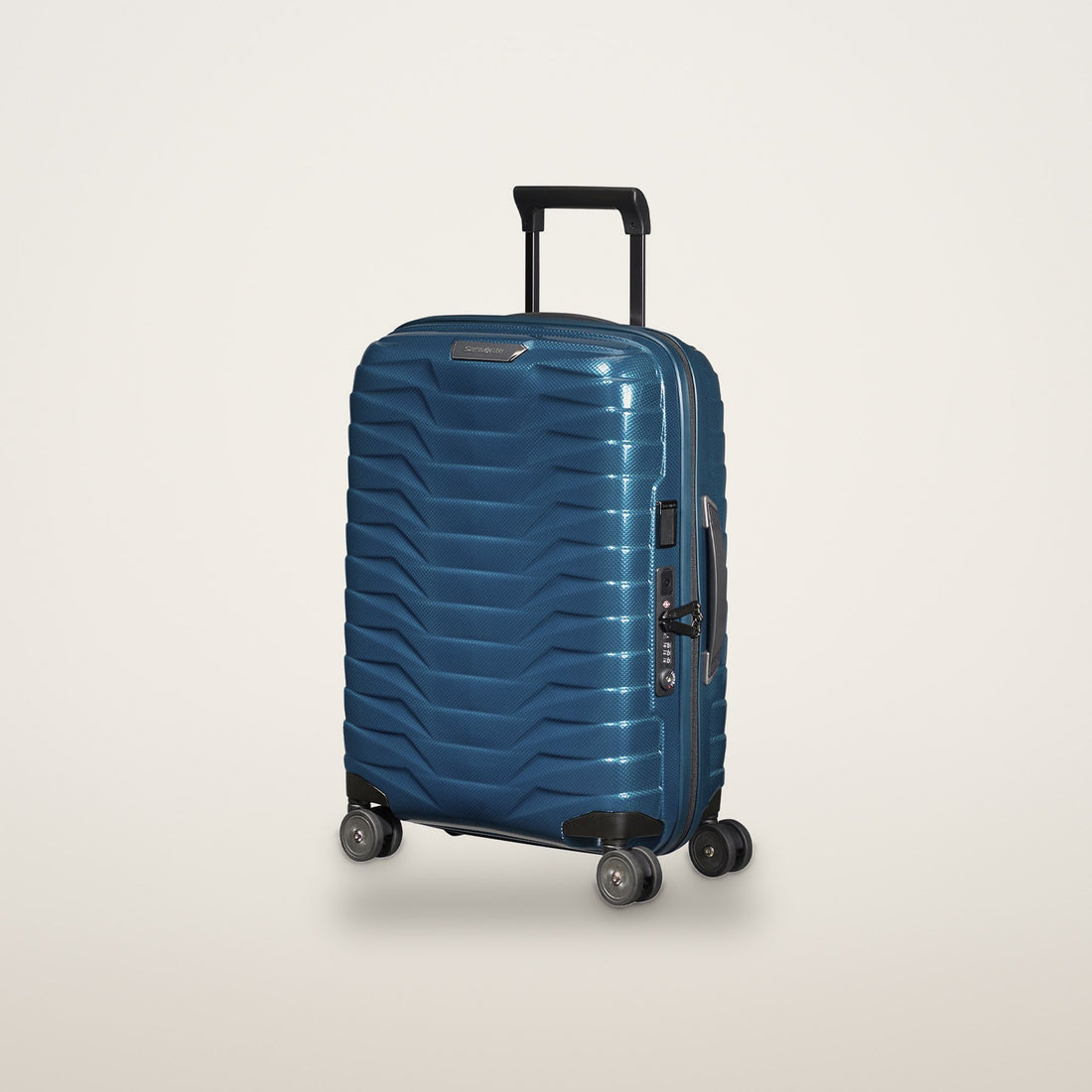 Samsonite Proxis Cabin Suitcase with 4 wheels and USB 