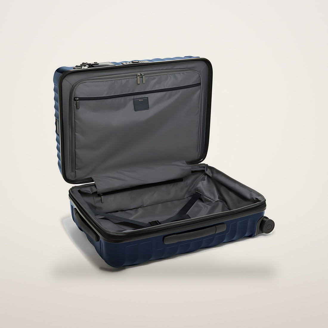 Tumi 19 Degree Polycarbonate Short Trip
