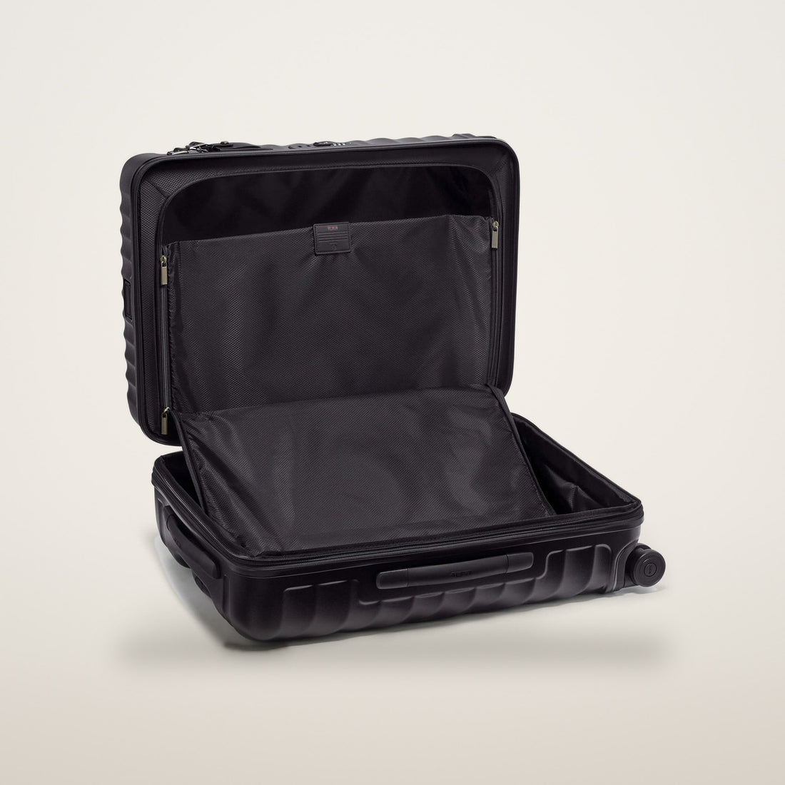 Tumi 19 Degree Polycarbonate Short Trip
