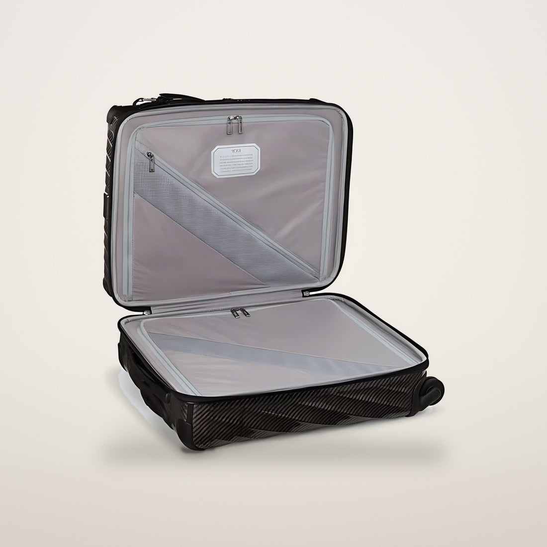 Tumi 19 Degree Lite Continental Carry-On