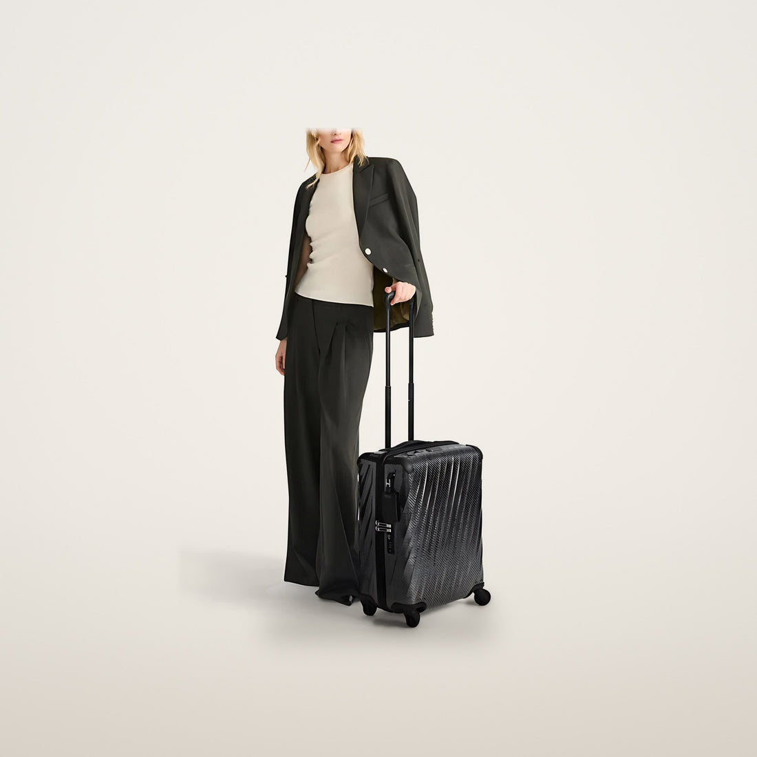 Tumi 19 Degree Lite Continental Carry-On