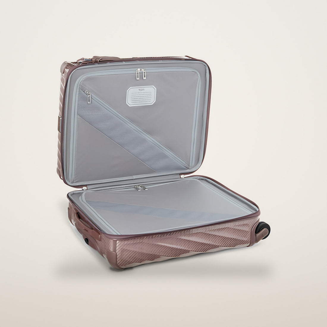 Tumi 19 Degree Lite Continental Carry-On
