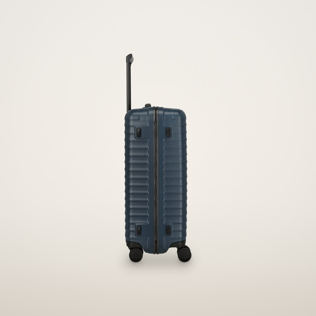 TITAN OVERSEAS M+
