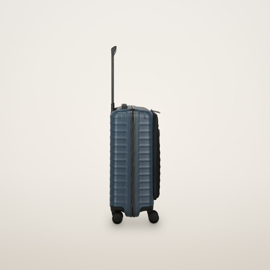 TITAN OVERSEAS S front pocket