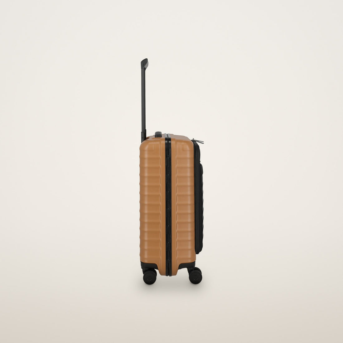 TITAN OVERSEAS S front pocket