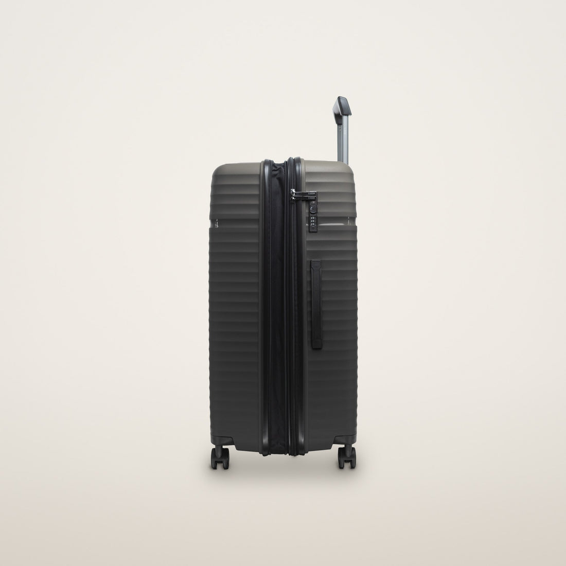 Evolution KKDK Check-in L Suitcase