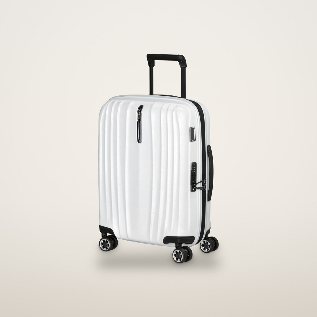 Samsonite Nexis Ekspanderbar kuffert med 4 hjul 55cm