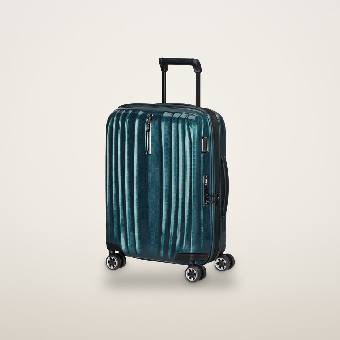 Samsonite Nexis Ekspanderbar kuffert med 4 hjul 55cm