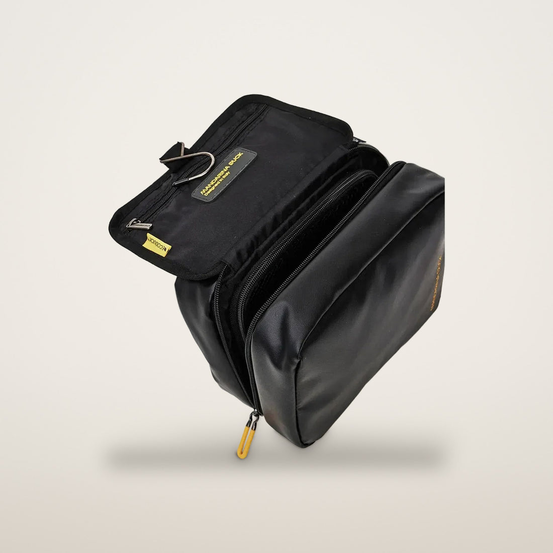 Mandarina Duck Coated Toilet Kit Medium